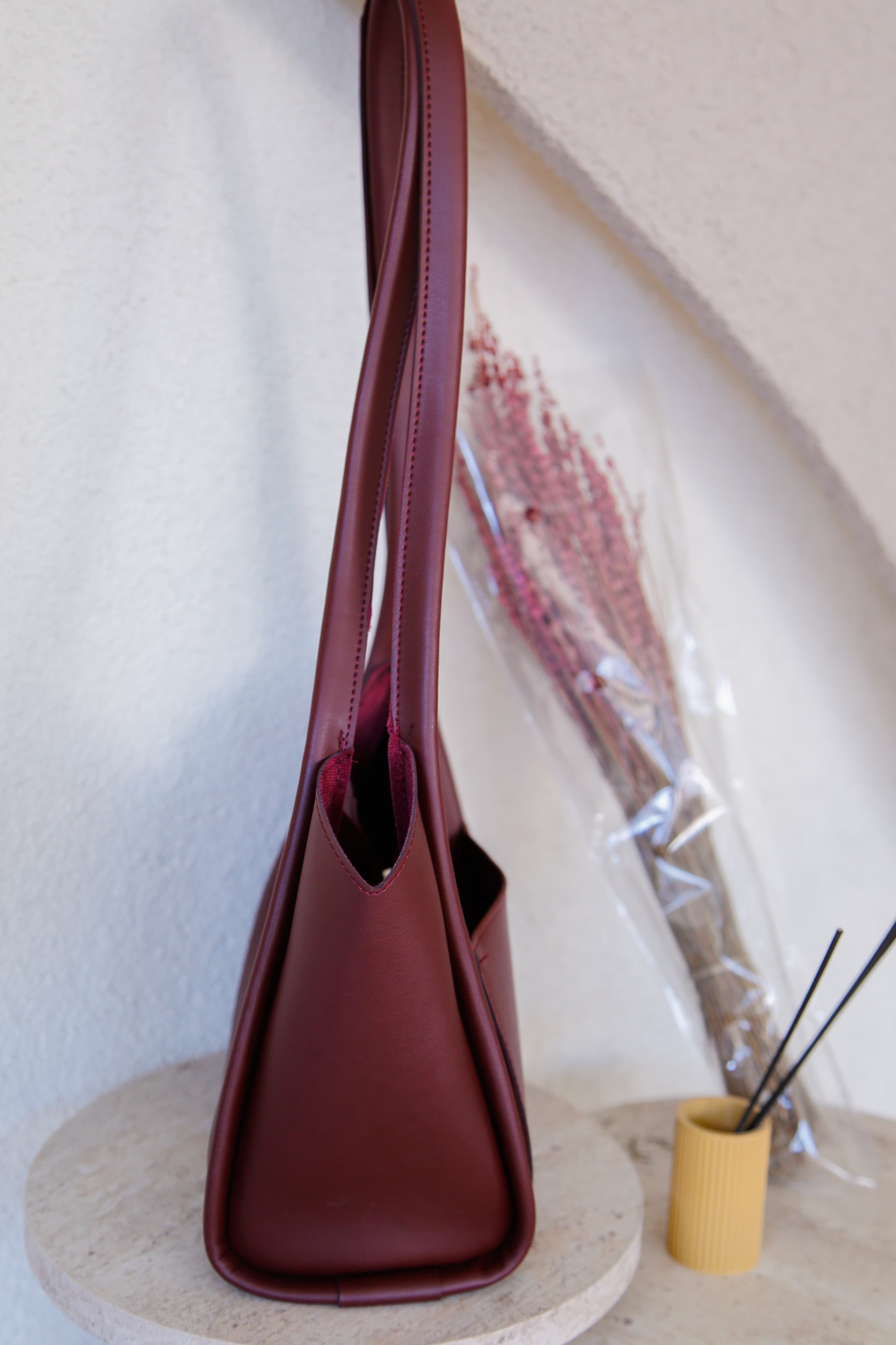 V Desenli Bordo El ve Omuz Çantası Mira Amber