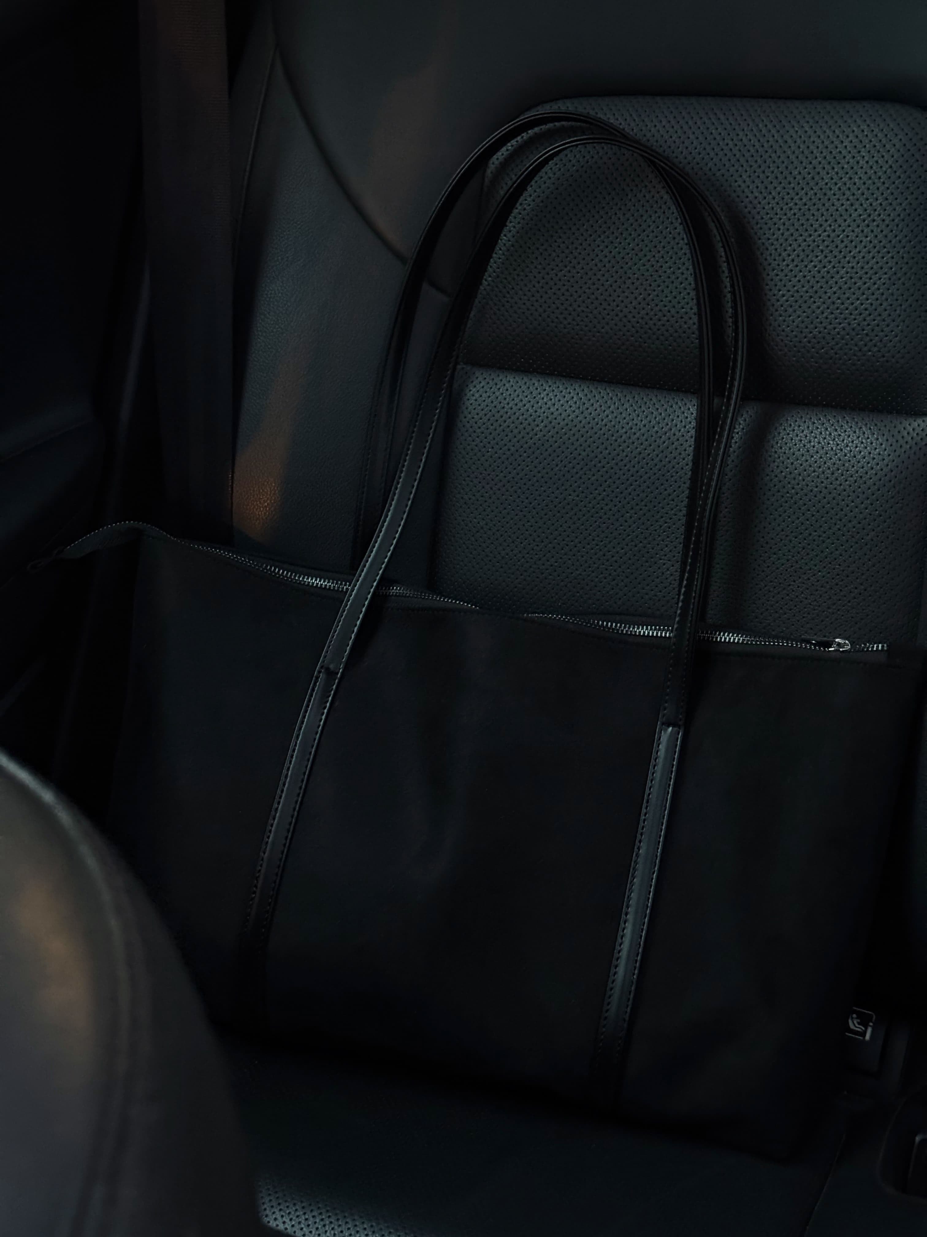 Süet Siyah , Şeritli Shopper Omuz Çantası Lizze Black