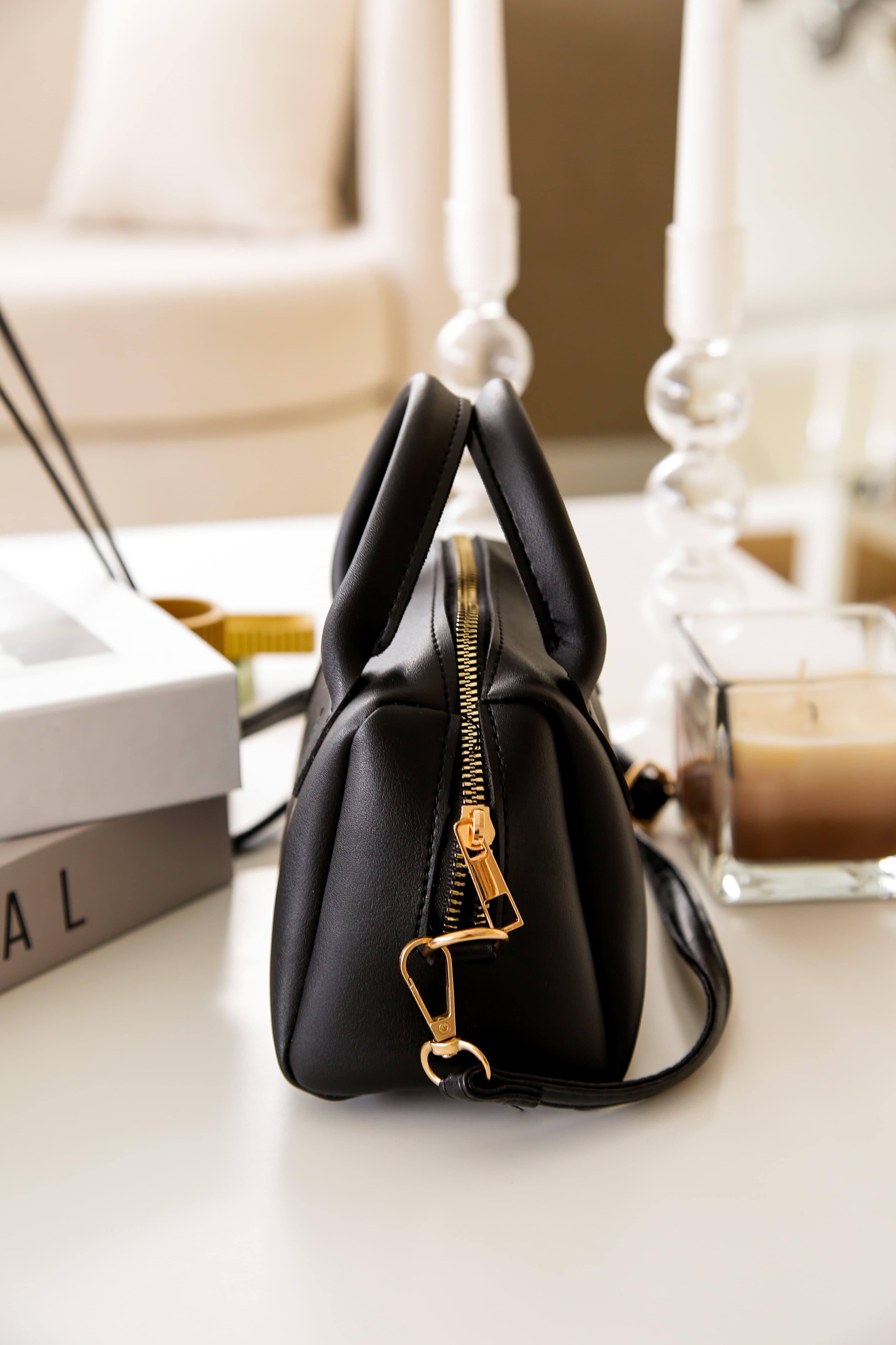 Siyah Suni Deri Tek Bölmeli Fermuarlı Ayarlanabilir Askılı El, Kol ve Omuz Çantası Sorella Natt