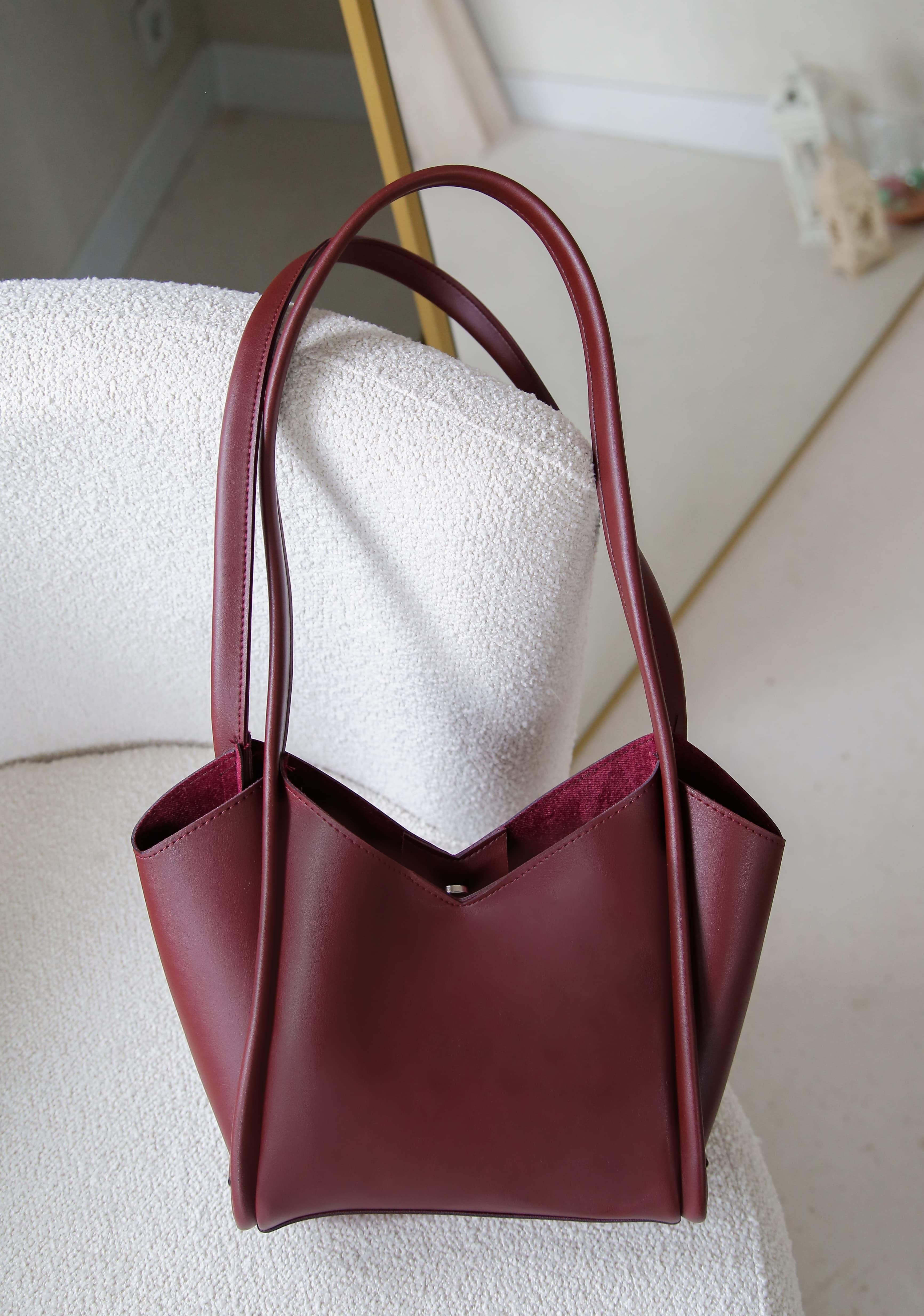 V Desenli Bordo El ve Omuz Çantası Mira Amber