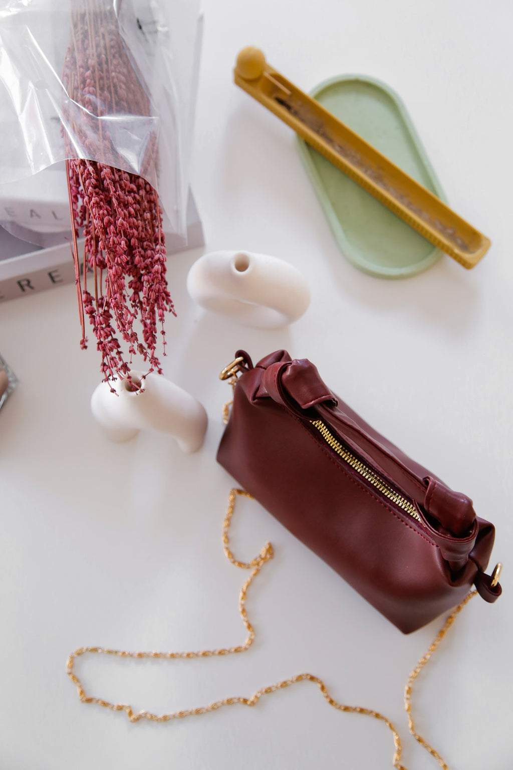 Bordo Soft Deri Düğüm Detaylı Zincir Askılı El Ve Omuz Çantası Zyra Amber