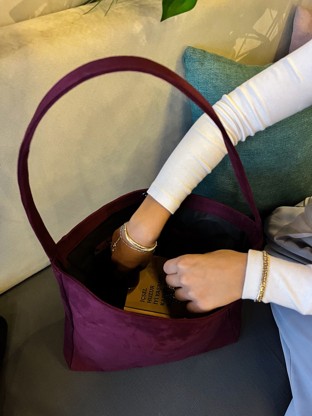 Süet Mürdüm Hobo Postacı Formu Salaş Omuz Çantası Crimson Suede